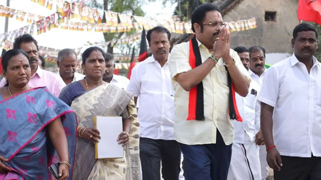 என் உயிர்போனாலும் பரவாயில்லை என நினைத்தேன்! என் தற்கொலை மிரட்டலால்தான் அந்த சாலை வந்தது! கதிர் ஆனந்த் சரவெடி!