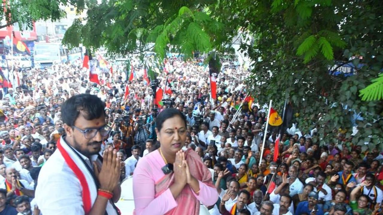 அதிமுக வெற்றி பெற்றால் கோவை மீண்டும் தொழில் நகரமாகும்; சிங்கை ராமசந்திரனுக்கு ஆதரவாக பிரேமலதா பிரசாரம்