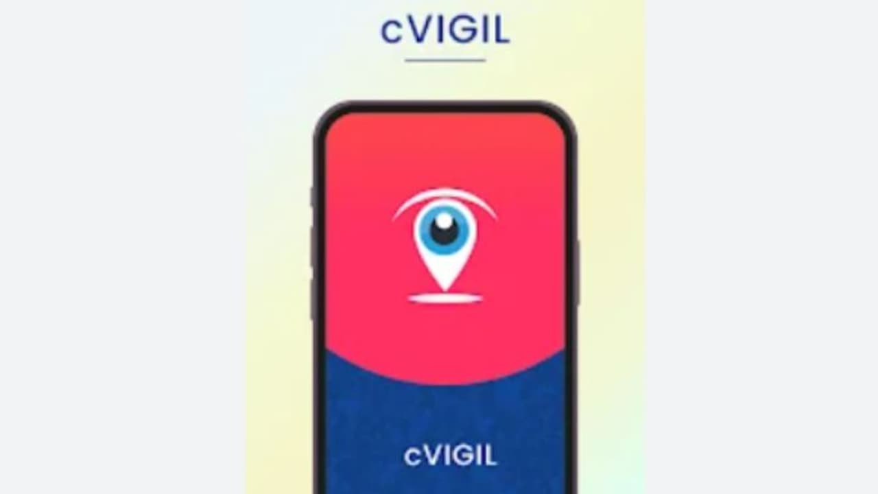 പരാതിപ്രളയം! മദ്യവിതരണം, പണം, തോക്ക് കാട്ടി ഭീഷണി; സി വിജിൽ ആപ്പ് ഹിറ്റ് പരാതിപ്രളയം! മദ്യവിതരണം, പണം, തോക്ക് കാട്ടി ഭീഷണി; സി വിജിൽ ആപ്പ് ഹിറ്റ്