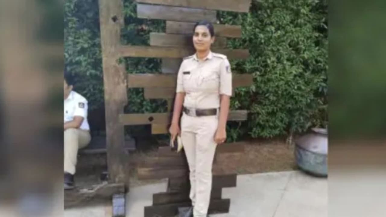 വനിത പൊലീസ് ക്വാർട്ടേഴ്‌സിൽ മരിച്ച നിലയിൽ; കണ്ടെത്തിയത് കെഎസ്ആർടിസി ജീവനക്കാരനായ ഭർത്താവെന്ന് ഉഡുപ്പി പൊലീസ്