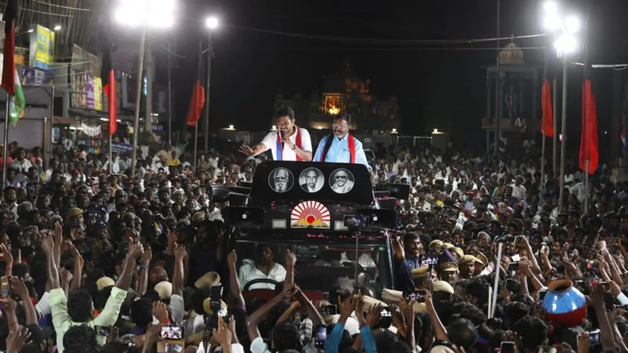 மீண்டும் மோடி வந்தால் சிலிண்டருக்கு 500 ரூபாய் ஏத்திடுவாங்க.! பொதுமக்களுக்கு ஷாக் கொடுத்த உதயநிதி