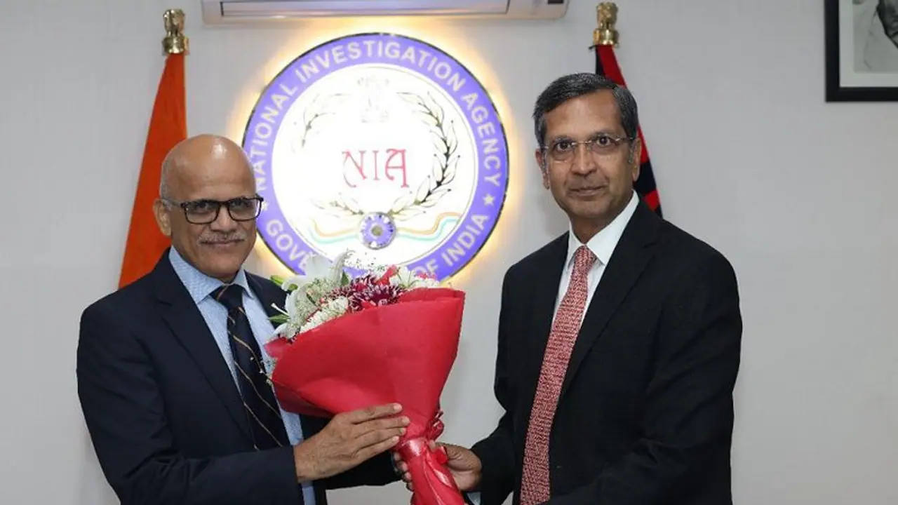 ಮುಂಬೈ ದಾಳಿಕೋರರನ್ನ ಹಿಡಿಯುವಲ್ಲಿ ಪ್ರಮುಖ ಪಾತ್ರ ವಹಿಸಿದ್ದ ಸದಾನಂದ ವಸಂತ್ NIA ಡಿಜಿಯಾಗಿ ಅಧಿಕಾರ ಸ್ವೀಕಾರ ಮುಂಬೈ ದಾಳಿಕೋರರನ್ನ ಹಿಡಿಯುವಲ್ಲಿ ಪ್ರಮುಖ ಪಾತ್ರ ವಹಿಸಿದ್ದ ಸದಾನಂದ ವಸಂತ್ NIA ಡಿಜಿಯಾಗಿ ಅಧಿಕಾರ ಸ್ವೀಕಾರ