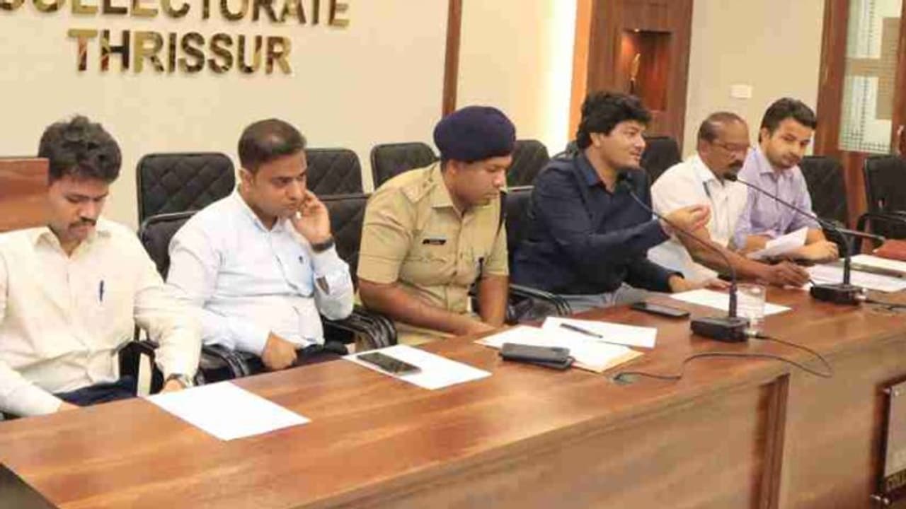 'പെട്രോൾ പമ്പുകൾ കാലിയാക്കി അടച്ചിടും, ഡ്രോൺ നിരോധനം, അയൽ ജില്ലകളിൽ നിന്നും പൊലീസ്'; പൂരം ഒരുക്കങ്ങൾ ഇങ്ങനെ