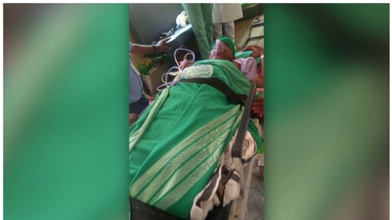 ചില്ലറ നൽകാത്തതിനെ തുടർന്ന് തർക്കം; വയോധികനെ ബസിൽ നിന്ന് ചവിട്ടി വീഴ്ത്തിയെന്ന് പരാതി ചില്ലറ നൽകാത്തതിനെ തുടർന്ന് തർക്കം; വയോധികനെ ബസിൽ നിന്ന് ചവിട്ടി വീഴ്ത്തിയെന്ന് പരാതി