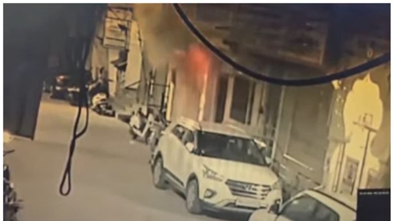 തയ്യൽക്കടയിലെ തീപിടുത്തം; 2 കുട്ടികൾ ഉൾപ്പടെ ഏഴ് പേർക്ക് ദാരുണാന്ത്യം; ദുരന്തം മഹാരാഷ്ട്രയിൽ