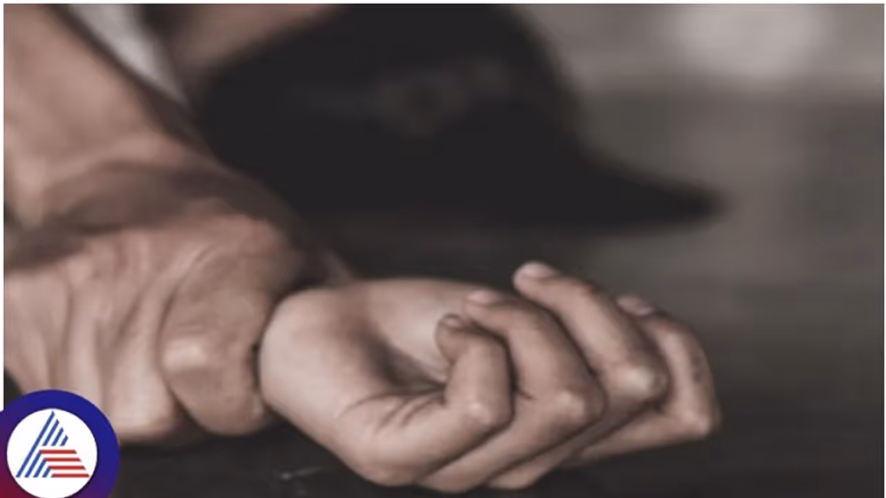 Bengaluru: 19 year old painter follows 55 year old from bar, rapes and kills her Bengaluru: 19 year old painter follows 55 year old from bar, rapes and kills her