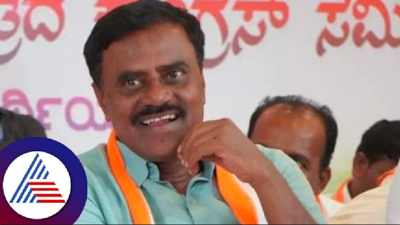 ಪುಲ್ವಾಮಾ ದಾಳಿ ಬಿಜೆಪಿ ಮಾಡಿಸಿದ ಕೃತ್ಯ, ಚುನಾವಣೆ ಹೊತ್ತಲ್ಲಿ ಕಾಂಗ್ರೆಸ್ ಗುಬ್ಬಿ ಶಾಸಕನ ವಿವಾದ! ಪುಲ್ವಾಮಾ ದಾಳಿ ಬಿಜೆಪಿ ಮಾಡಿಸಿದ ಕೃತ್ಯ, ಚುನಾವಣೆ ಹೊತ್ತಲ್ಲಿ ಕಾಂಗ್ರೆಸ್ ಗುಬ್ಬಿ ಶಾಸಕನ ವಿವಾದ!