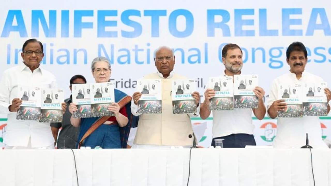 Lok Sabha Election 2024: कांग्रेस ने घोषणा पत्र में दी 25 गारंटियां, जाति जनगणना पर कहीं ये बात