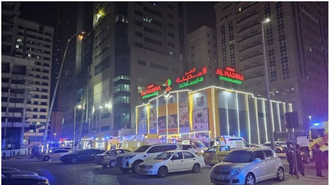 ഷാര്ജ തീപിടിത്തം; മരിച്ചവരിൽ എആര് റഹ്മാന്റെയും ബ്രൂണോ മാര്സിന്റെയും സൗണ്ട് എഞ്ചിനീയറുമെന്ന് സഹോദരൻ ഷാര്ജ തീപിടിത്തം; മരിച്ചവരിൽ എആര് റഹ്മാന്റെയും ബ്രൂണോ മാര്സിന്റെയും സൗണ്ട് എഞ്ചിനീയറുമെന്ന് സഹോദരൻ