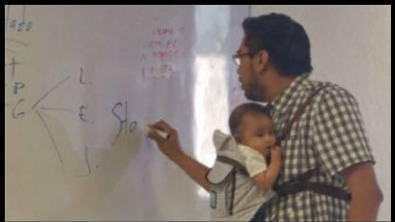 'യഥാര്‍ത്ഥ ജീവിതത്തിലെ ഹീറോ' എന്ന് കുറിപ്പ്; ഹീറോ തന്നെ പക്ഷേ, ചെറിയൊരു തിരുത്തുണ്ട് 