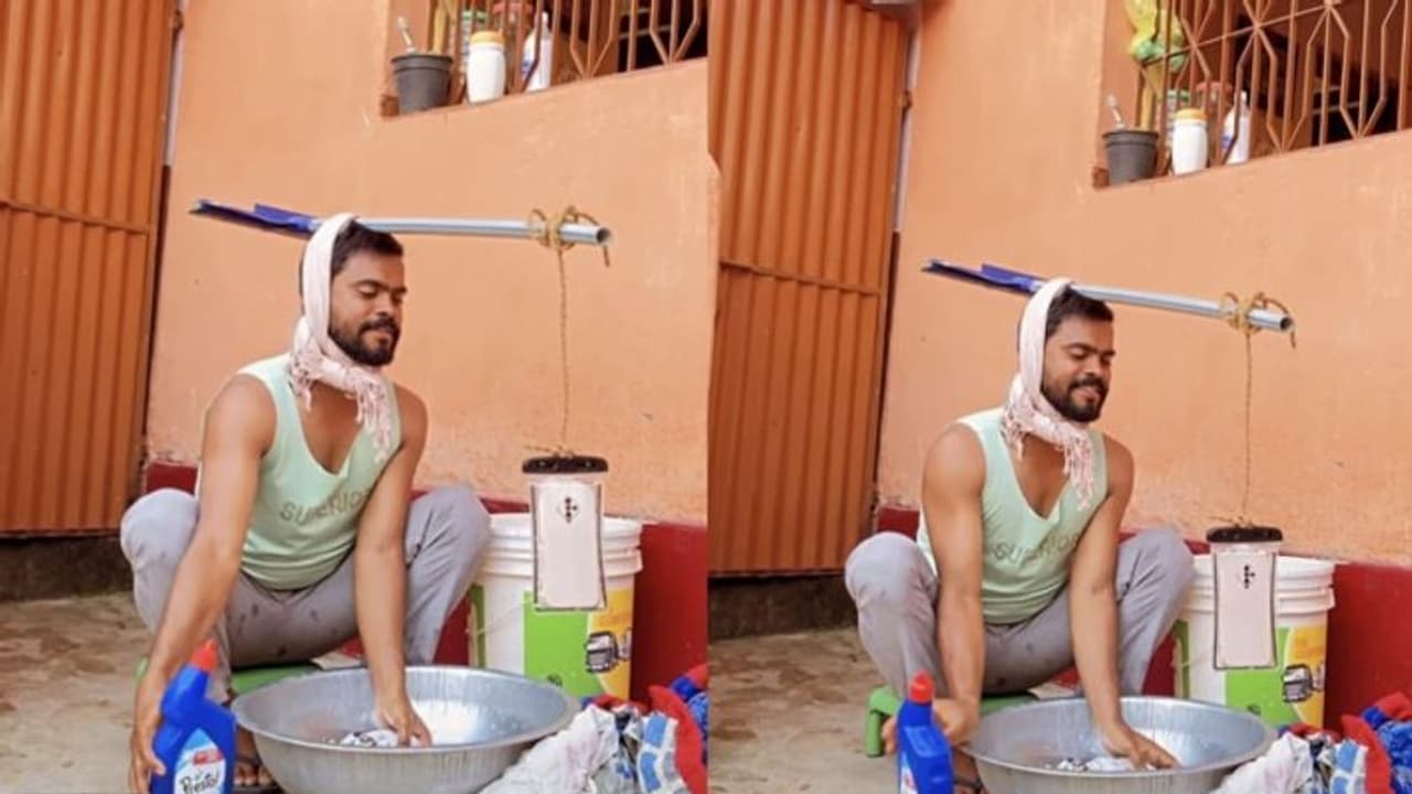 मोबाइल का ऐसा नशा   डिटर्जेंट की जगह हार्पिक डालकर धोता रहा कपड़ा