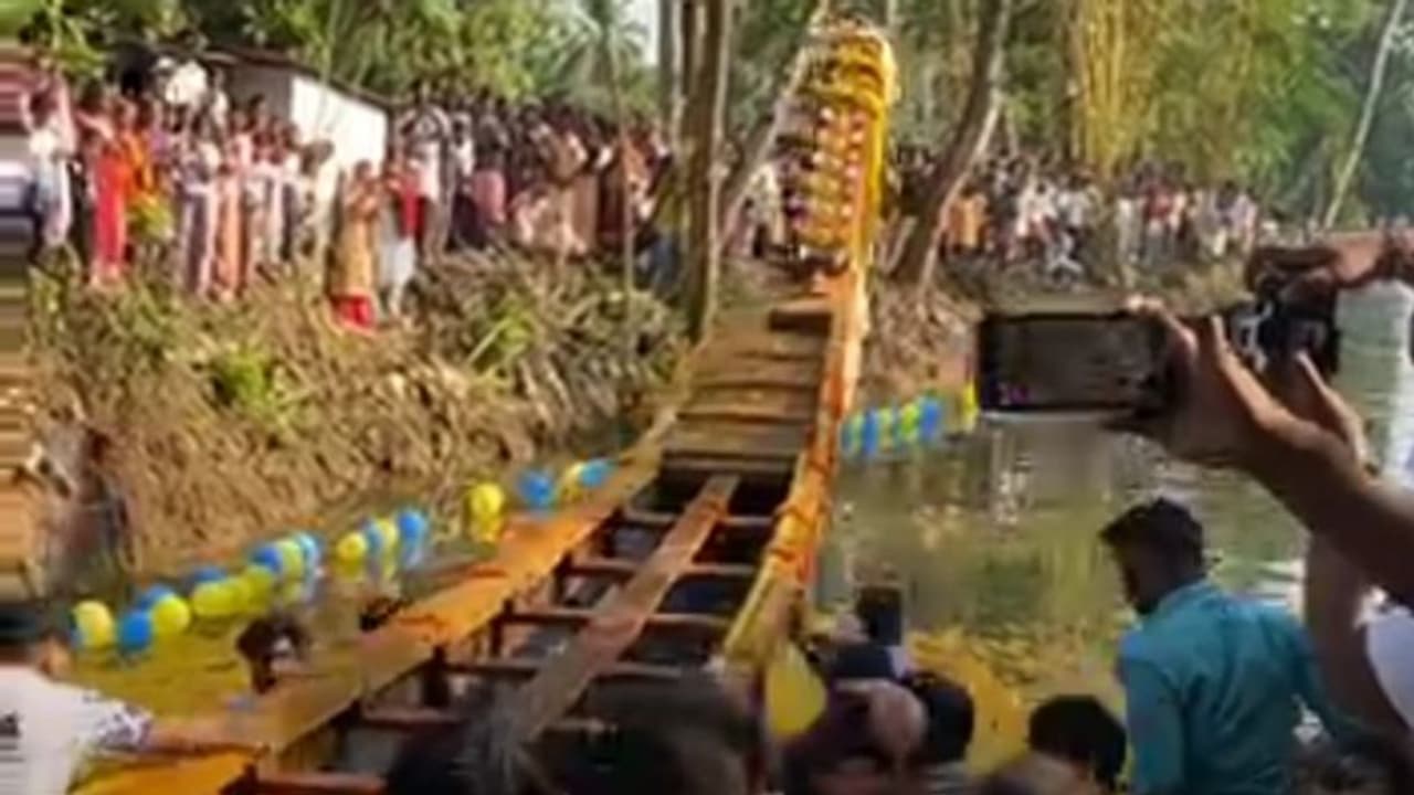 ആർപ്പുവിളികളും ആരവങ്ങളും വെടിക്കെട്ടും സാക്ഷി, നീരണിഞ്ഞ് പായിപ്പാട് പുത്തൻ ചുണ്ടൻ ആർപ്പുവിളികളും ആരവങ്ങളും വെടിക്കെട്ടും സാക്ഷി, നീരണിഞ്ഞ് പായിപ്പാട് പുത്തൻ ചുണ്ടൻ