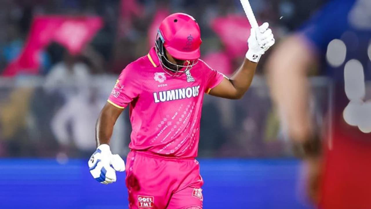 കേരളത്തിന്റെ ആദ്യ ഐപിഎല് ഇതിഹാസം, സഞ്ജു സാംസണ് 4000 റണ്സ് ക്ലബില്; കോലിയെയും രോഹിത്തിനെയും പിന്തള്ളി! കേരളത്തിന്റെ ആദ്യ ഐപിഎല് ഇതിഹാസം, സഞ്ജു സാംസണ് 4000 റണ്സ് ക്ലബില്; കോലിയെയും രോഹിത്തിനെയും പിന്തള്ളി!