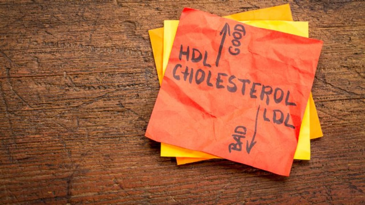 Health Tips: നല്ല കൊളസ്ട്രോൾ കൂട്ടാന്‍ കഴിക്കാം ഈ 10 ഭക്ഷണങ്ങള്‍...