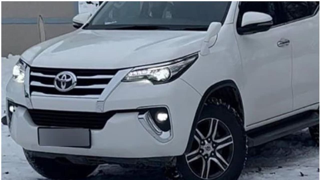 പാർക്ക് ചെയ്ത എസ്യുവി തിരികെ വന്നപ്പോൾ ഇല്ല, മോഷ്ടിച്ചത് ബിജെപി അധ്യക്ഷന്റെ ഭാര്യയുടെ ഫോർച്യൂണർ; അറസ്റ്റ് പാർക്ക് ചെയ്ത എസ്യുവി തിരികെ വന്നപ്പോൾ ഇല്ല, മോഷ്ടിച്ചത് ബിജെപി അധ്യക്ഷന്റെ ഭാര്യയുടെ ഫോർച്യൂണർ; അറസ്റ്റ്