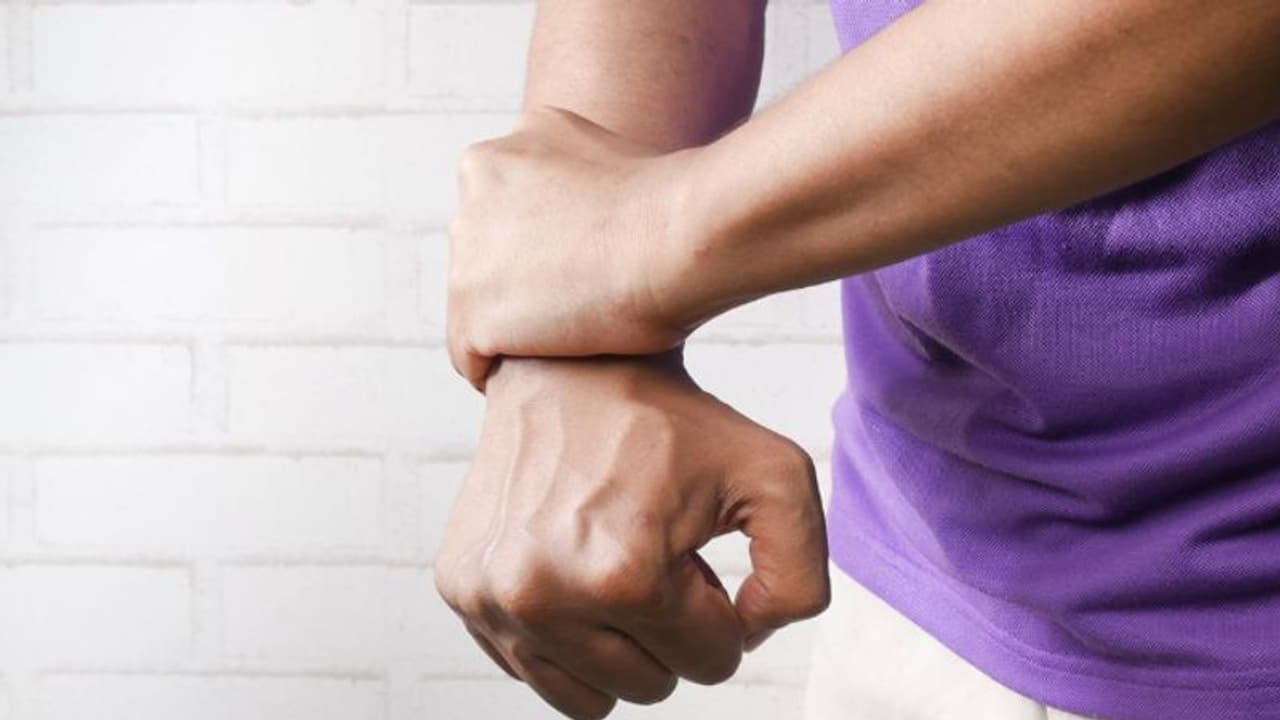 ഈ അഞ്ച് കാര്യങ്ങള്‍ മാത്രം ശ്രദ്ധിച്ചാല്‍ മതി, ഏത് പ്രായത്തിലും എല്ലുകളുടെ ബലം കൂട്ടാം... 