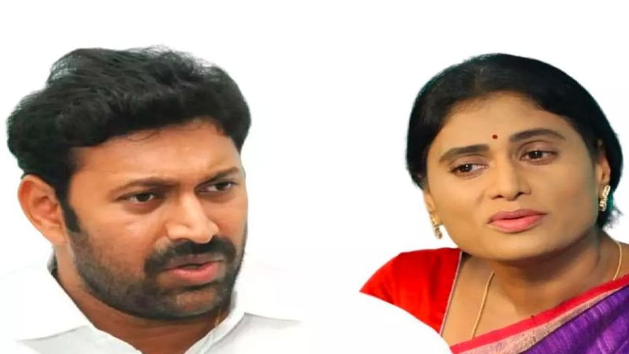 ಲೋಕ ಕದನ: ವೈಎಸ್ಆರ್ ಕೋಟೆಯಲ್ಲಿ ಸೋದರನಿಗೆ ಸೋದರಿ ಶರ್ಮಿಳಾ ಸವಾಲು ಲೋಕ ಕದನ: ವೈಎಸ್ಆರ್ ಕೋಟೆಯಲ್ಲಿ ಸೋದರನಿಗೆ ಸೋದರಿ ಶರ್ಮಿಳಾ ಸವಾಲು