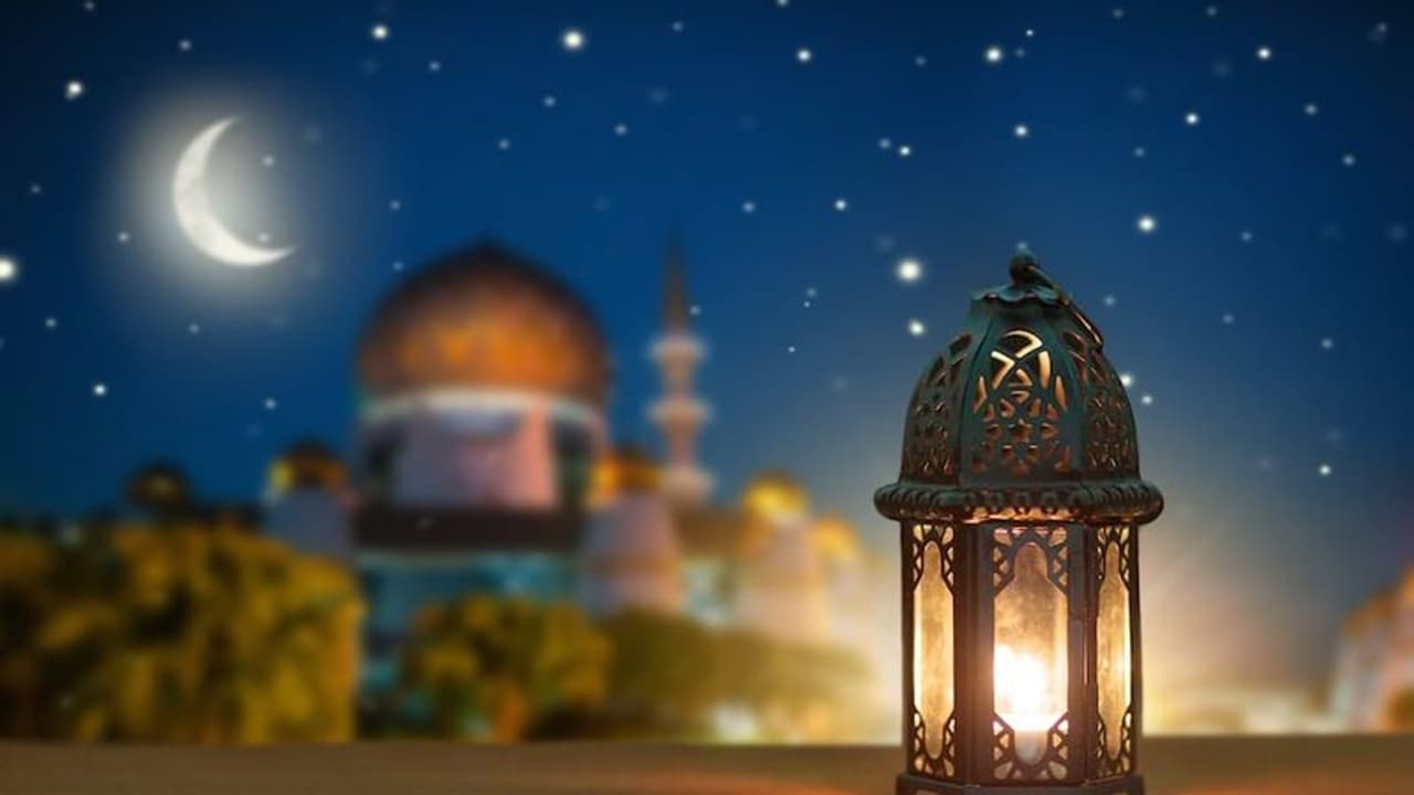 പൊന്നാനിയിൽ മാസപ്പിറവി കണ്ടു; ചെറിയ പെരുന്നാൾ നാളെ പൊന്നാനിയിൽ മാസപ്പിറവി കണ്ടു; ചെറിയ പെരുന്നാൾ നാളെ