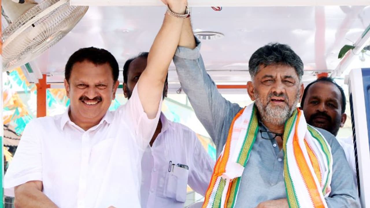 'എന്ഡിഎയുടെ ഭാഗമായ വൈദ്യുതി മന്ത്രിയെ എന്തുകൊണ്ട് പുറത്താക്കുന്നില്ല'; തൃശൂരിൽ പ്രചാരണത്തിന് ഡികെയും 'എന്ഡിഎയുടെ ഭാഗമായ വൈദ്യുതി മന്ത്രിയെ എന്തുകൊണ്ട് പുറത്താക്കുന്നില്ല'; തൃശൂരിൽ പ്രചാരണത്തിന് ഡികെയും