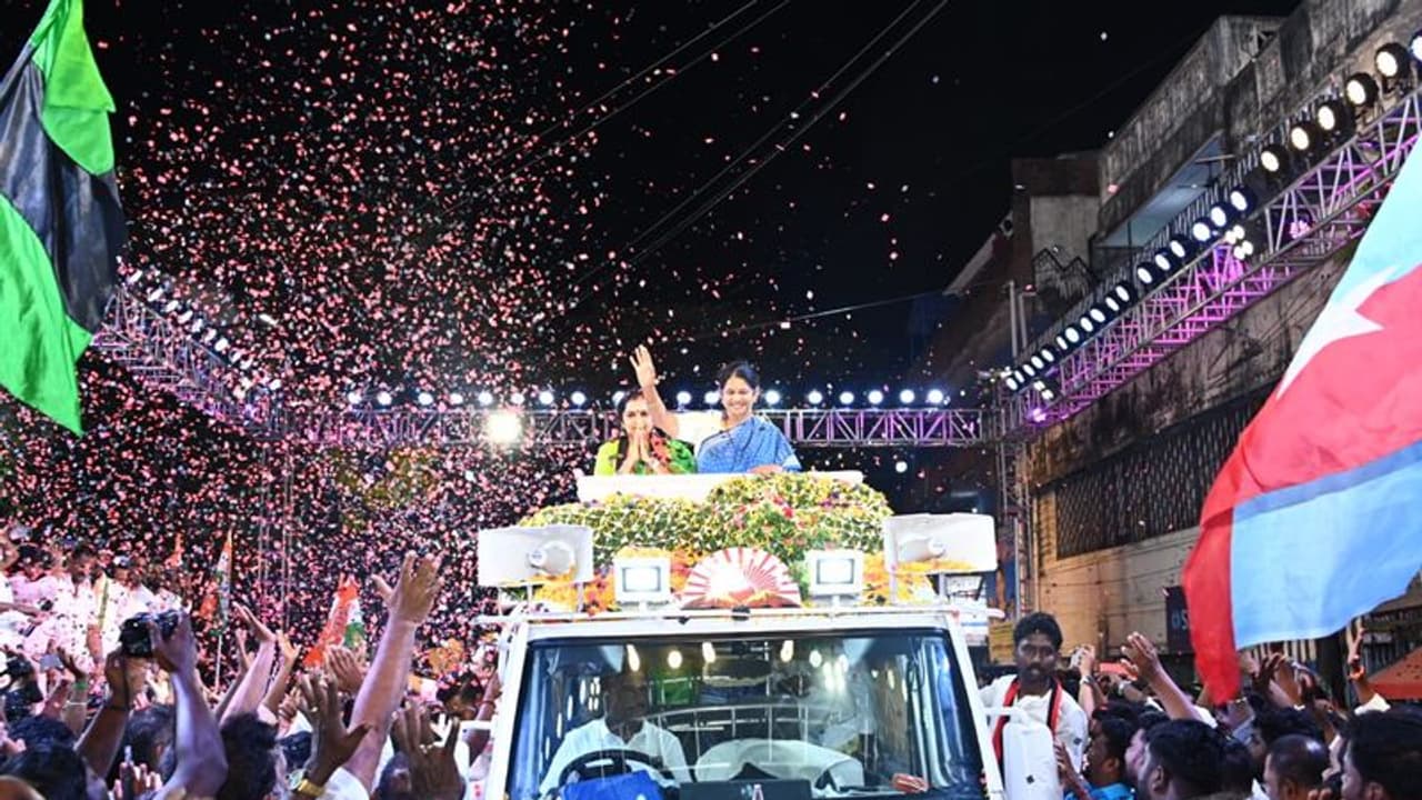 400 ஆண்டுகளுக்கு முந்தைய குல கல்வி முறையை மீண்டும் கொண்டுவர துடிக்கும் பாஜக விளாசும் கனிமொழி