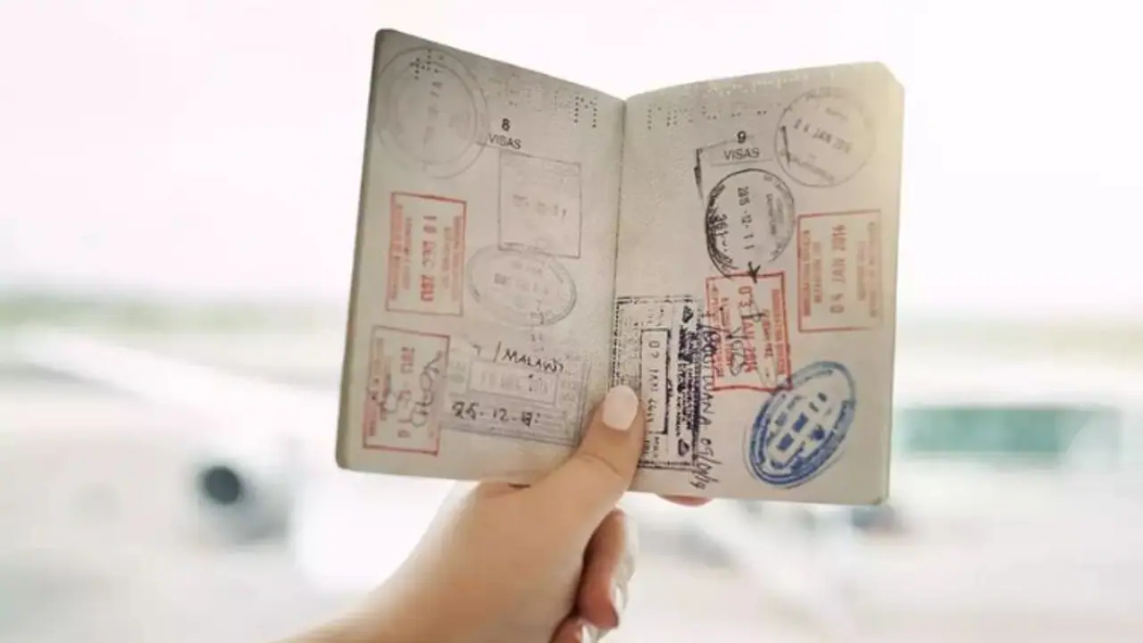 ಮಡದಿ ಕರೆ ತರಲು ಪಾಕ್ಗೆ ತೆರಳಿದ ವ್ಯಕ್ತಿಗೆ ನಿರಾಸೆ, ಬರೋಲ್ಲ ಅಂದಿದ್ಯಾಕೆ ಹೆಂಡ್ತಿ? ಮಡದಿ ಕರೆ ತರಲು ಪಾಕ್ಗೆ ತೆರಳಿದ ವ್ಯಕ್ತಿಗೆ ನಿರಾಸೆ, ಬರೋಲ್ಲ ಅಂದಿದ್ಯಾಕೆ ಹೆಂಡ್ತಿ?