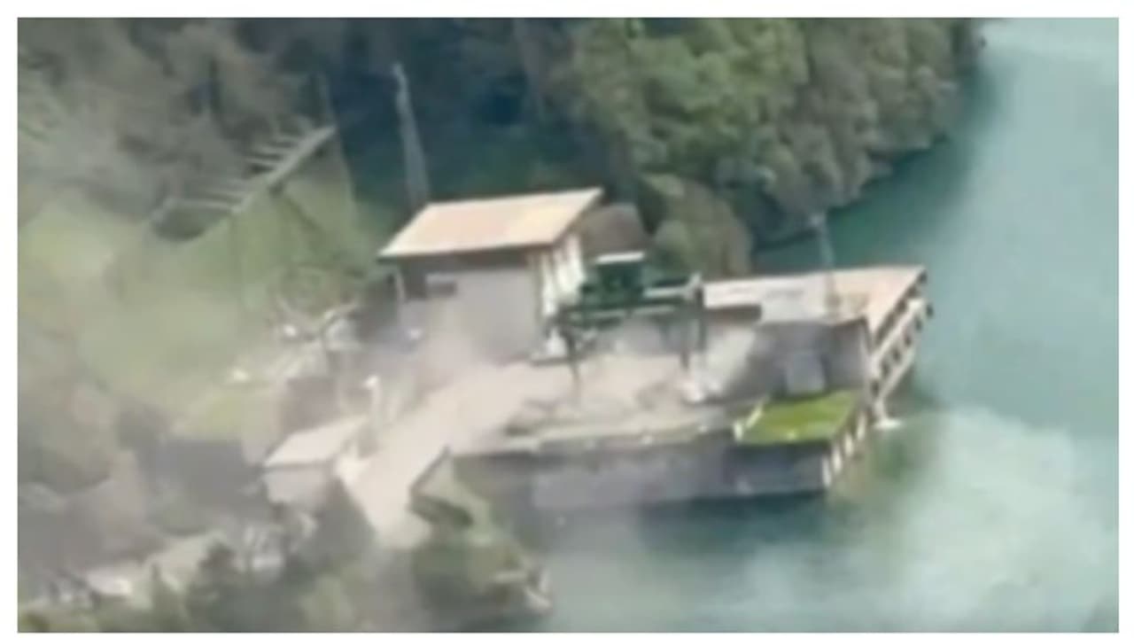 ട്രാൻസ്ഫോമറിന് തീപിടിച്ചു, ഇറ്റലിയിൽ ജലവൈദ്യുത നിലയത്തിൽ പൊട്ടിത്തെറി, മൂന്ന് മരണം ട്രാൻസ്ഫോമറിന് തീപിടിച്ചു, ഇറ്റലിയിൽ ജലവൈദ്യുത നിലയത്തിൽ പൊട്ടിത്തെറി, മൂന്ന് മരണം