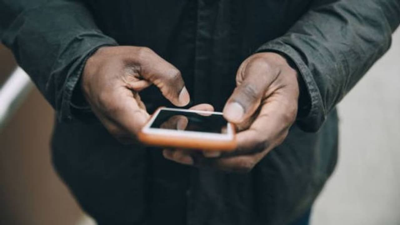 പാതിരാത്രിയിലും ബിരിയാണി വയ്ക്കണം, മാന്യതയുള്ളവളാവണം, 'ജൂനിയർ ഭാര്യ'യെ തേടുന്നു എന്ന് ലിങ്ക്ഡിനിൽ യുവാവ്, രോഷം പാതിരാത്രിയിലും ബിരിയാണി വയ്ക്കണം, മാന്യതയുള്ളവളാവണം, 'ജൂനിയർ ഭാര്യ'യെ തേടുന്നു എന്ന് ലിങ്ക്ഡിനിൽ യുവാവ്, രോഷം