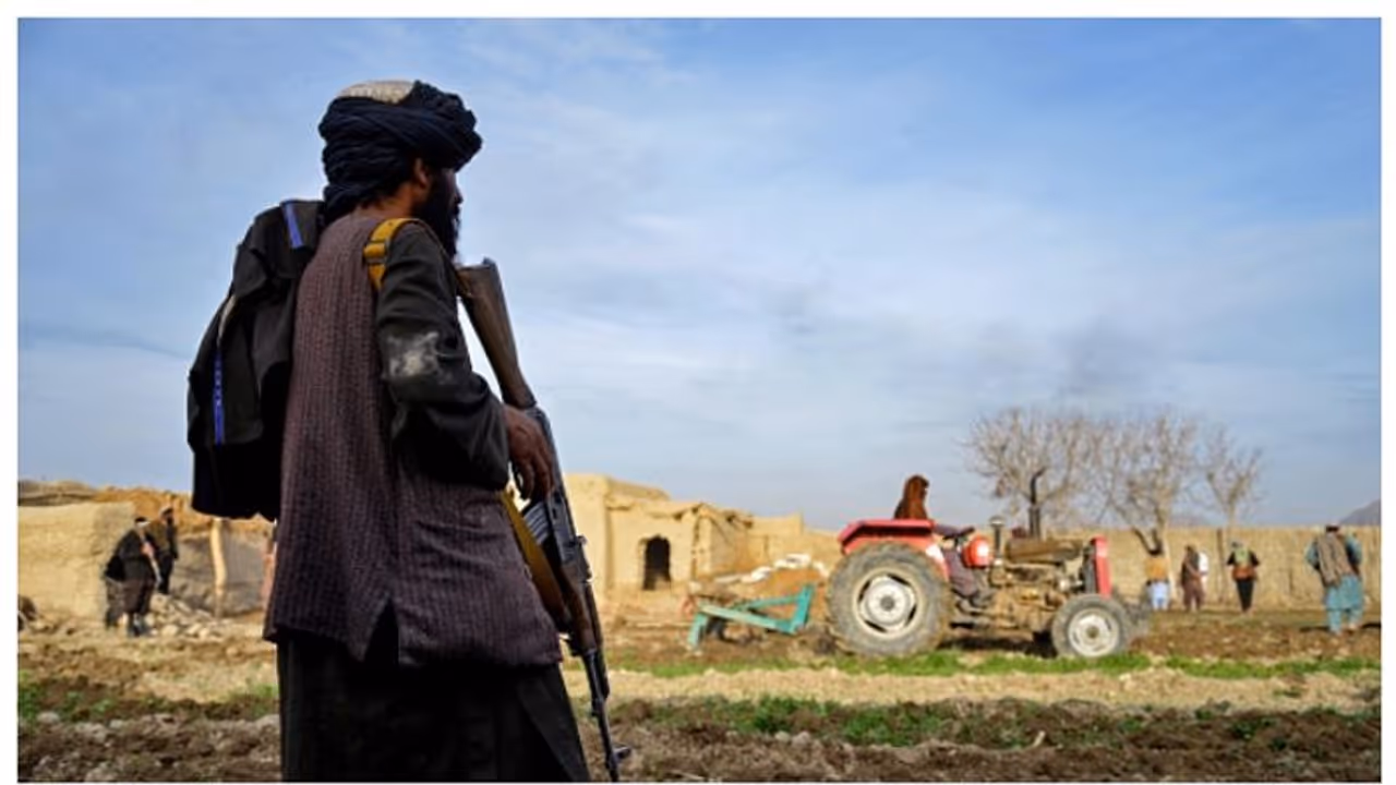 അഫ്ഗാനിസ്ഥാന്; ഹിന്ദു, സിഖ് ന്യൂനപക്ഷങ്ങള്ക്ക് നഷ്ടപ്പെട്ട സ്വന്തം ഭൂമി തിരികെ നല്കുമെന്ന് താലിബാന് അഫ്ഗാനിസ്ഥാന്; ഹിന്ദു, സിഖ് ന്യൂനപക്ഷങ്ങള്ക്ക് നഷ്ടപ്പെട്ട സ്വന്തം ഭൂമി തിരികെ നല്കുമെന്ന് താലിബാന്