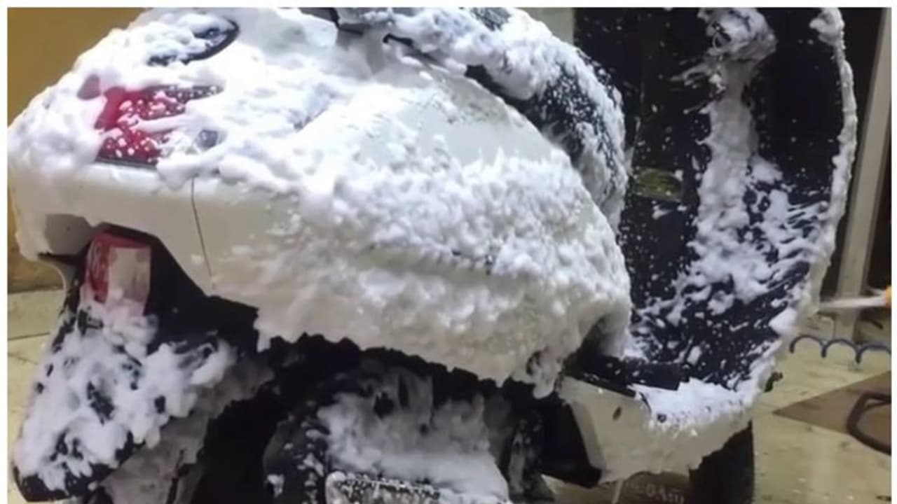 പിടിക്കപ്പെടുന്ന 407 ാമത്തെ ആൾ, സ്കൂട്ടർ കഴുകിയതിന് പിഴ 5000; കടുത്ത നടപടികൾ, ആകെ പിഴ ഈടാക്കിയത് 20.3 ലക്ഷം