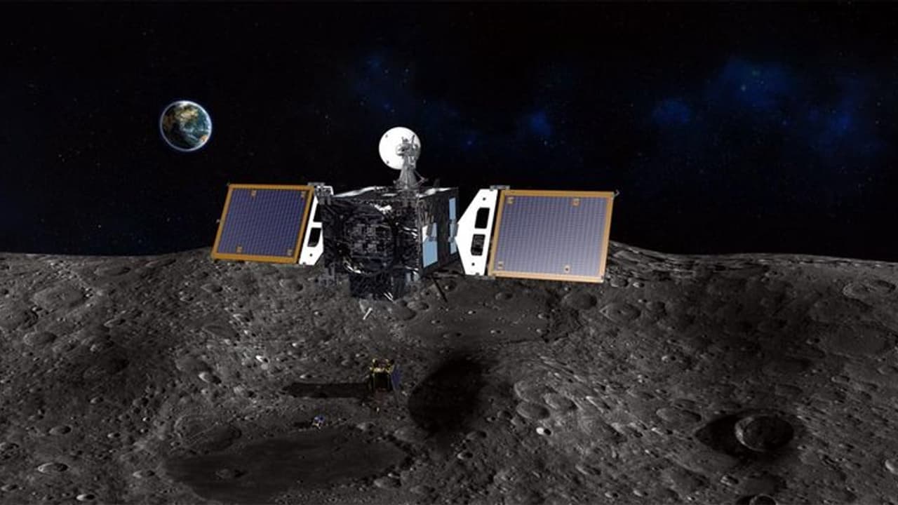 'ഹായ്, ഇത് ഞാനാണ്'; 2000 കോടി കിലോമീറ്റർ ദൂരത്ത് നിന്ന് നാസയിലേക്കൊരു സന്ദേശം, വോയേജർ 1 ഇപ്പോഴും ആക്ടീവ് 'ഹായ്, ഇത് ഞാനാണ്'; 2000 കോടി കിലോമീറ്റർ ദൂരത്ത് നിന്ന് നാസയിലേക്കൊരു സന്ദേശം, വോയേജർ 1 ഇപ്പോഴും ആക്ടീവ്