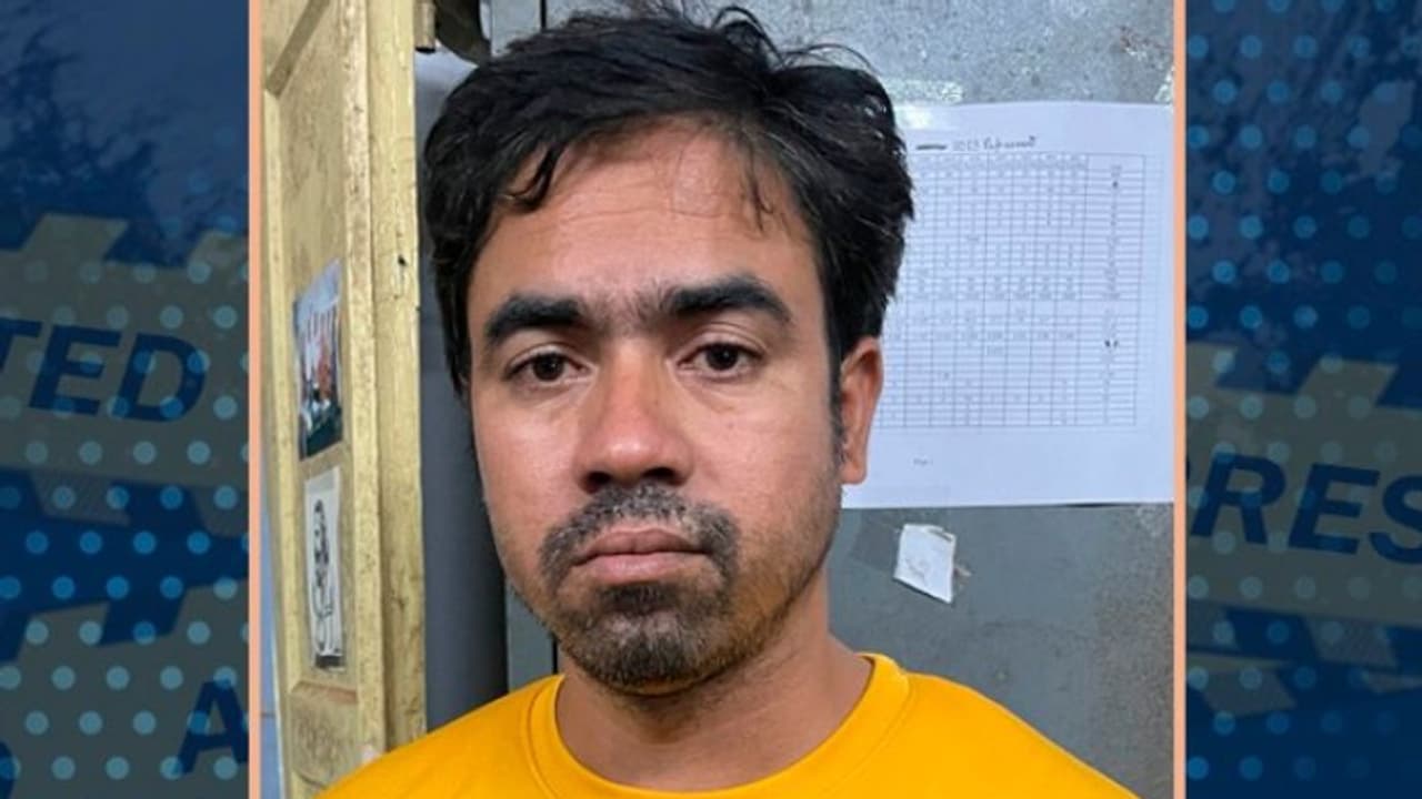 ലഹരി മരുന്നു വേട്ട; ബ്രൗണ് ഷുഗറുമായി അതിഥി തൊഴിലാളി പിടിയില് ലഹരി മരുന്നു വേട്ട; ബ്രൗണ് ഷുഗറുമായി അതിഥി തൊഴിലാളി പിടിയില്