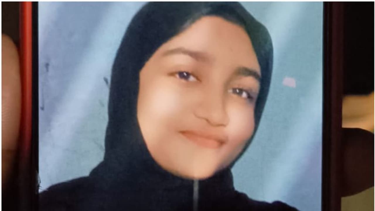 ബന്ധുക്കൾക്കൊപ്പം കുളിക്കാനിറങ്ങിയ പത്തൊമ്പതുകാരി മുങ്ങിമരിച്ചു, 2 പേർ ഗുരുതരാവസ്ഥയിൽ