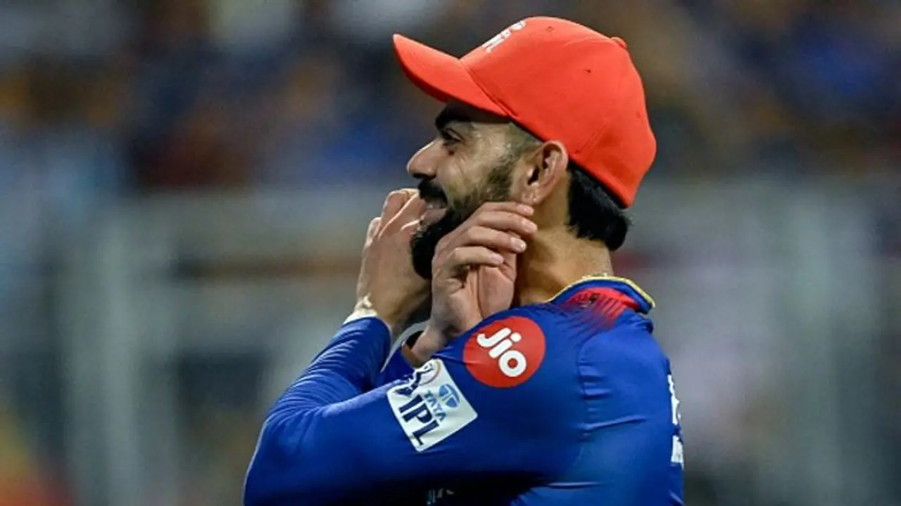 IPL 2024, MI vs RCB: Fans at Wankhede chant 'Kohli ko bowling do', Virat's reaction goes viral (WATCH)