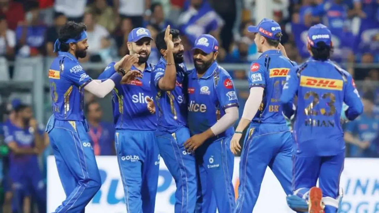 MI vs RCB Highlights : దండయాత్ర.. ఆర్సీబీకి చుక్కలు చూపిస్తూ ఇరగదీశారు.. ముంబైకి వరుసగా రెండో గెలుపు MI vs RCB Highlights : దండయాత్ర.. ఆర్సీబీకి చుక్కలు చూపిస్తూ ఇరగదీశారు.. ముంబైకి వరుసగా రెండో గెలుపు