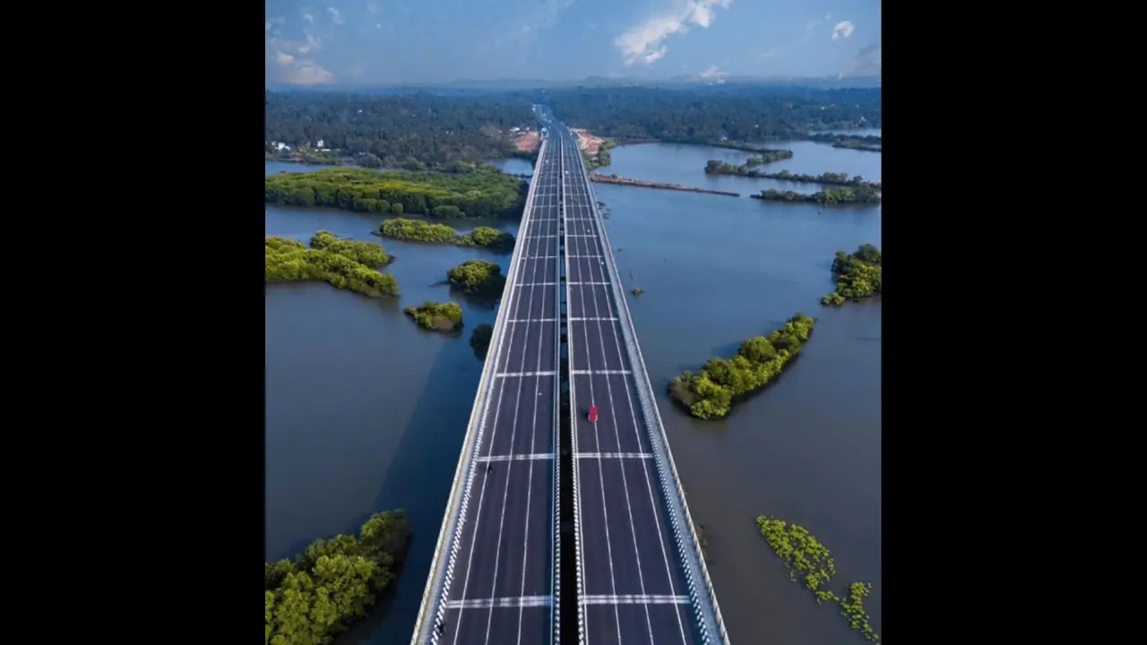 Anand Mahindra applauds Thalassery Mahe bypass, likens it to a 'skyscraper' on its Side