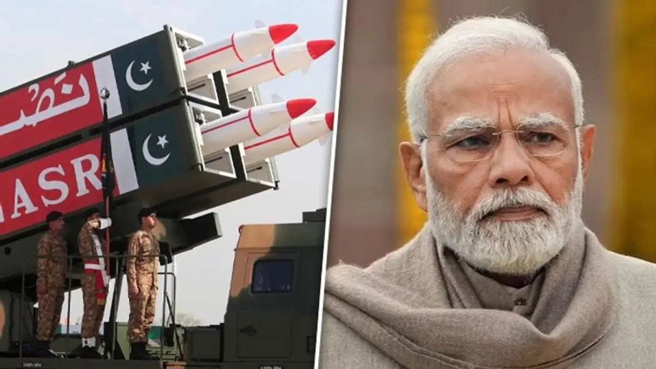 'Modi is scared of our atom bomb, we have more mujahids': Pakistani man's shocker goes viral (WATCH) 'Modi is scared of our atom bomb, we have more mujahids': Pakistani man's shocker goes viral (WATCH)