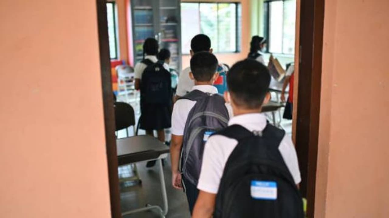 Private schools should be mandatorily registered under RTE: Karnataka govt