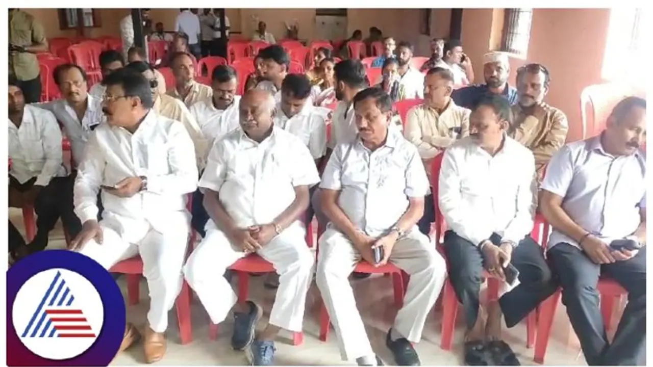 ಸಿದ್ದರಾಮಯ್ಯನವರದು ಹಳಸಲು ತಂತ್ರಗಾರಿಕೆ: ಎಚ್ ವಿಶ್ವನಾಥ್ ಸಿದ್ದರಾಮಯ್ಯನವರದು ಹಳಸಲು ತಂತ್ರಗಾರಿಕೆ: ಎಚ್ ವಿಶ್ವನಾಥ್