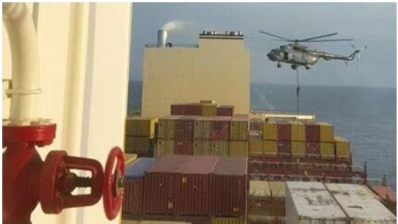 17 இந்தியர்களுடன் சிறைப்பிடிக்கப்பட்ட சரக்குக் கப்பல்! இஸ்ரேலுடன் மல்லுக்கு நிற்கும் ஈரான்!