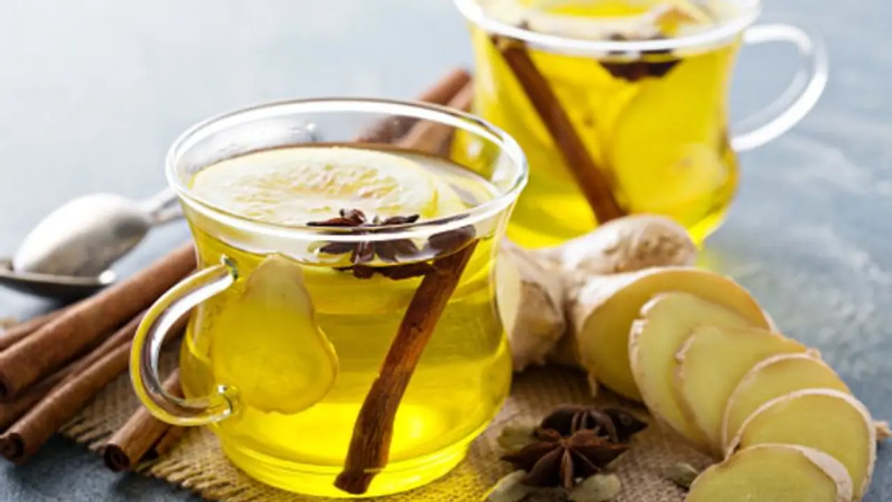 കൊളസ്ട്രോള് കുറയ്ക്കാന് ഇഞ്ചി ചായ; അറിയാം മറ്റ് ഗുണങ്ങള്... കൊളസ്ട്രോള് കുറയ്ക്കാന് ഇഞ്ചി ചായ; അറിയാം മറ്റ് ഗുണങ്ങള്...