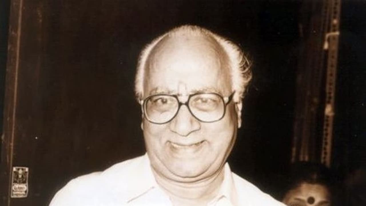 இந்தியா சுதந்திரம் அடைந்த செய்தியை ரேடியோவில் அறிவித்த நடிகர்... யாரு தெரியுமா? இந்தியா சுதந்திரம் அடைந்த செய்தியை ரேடியோவில் அறிவித்த நடிகர்... யாரு தெரியுமா?