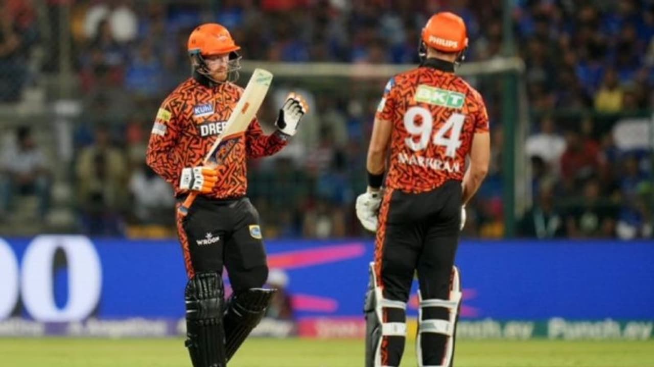 RCB vs SRH : త‌న రికార్డును తానే బ్రేక్ చేసిన సన్‌రైజర్స్ హైదరాబాద్