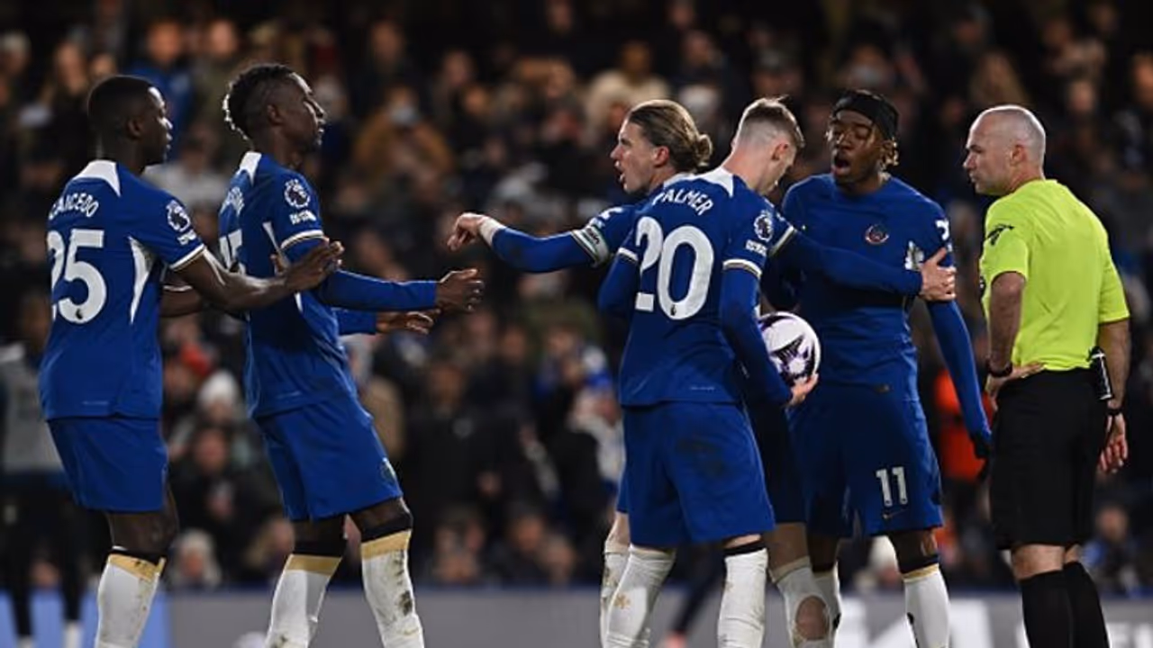 Chelsea's Madueke, Jackson trolled for fighting over penalty with Palmer in Everton win; WATCH unseen footage Chelsea's Madueke, Jackson trolled for fighting over penalty with Palmer in Everton win; WATCH unseen footage