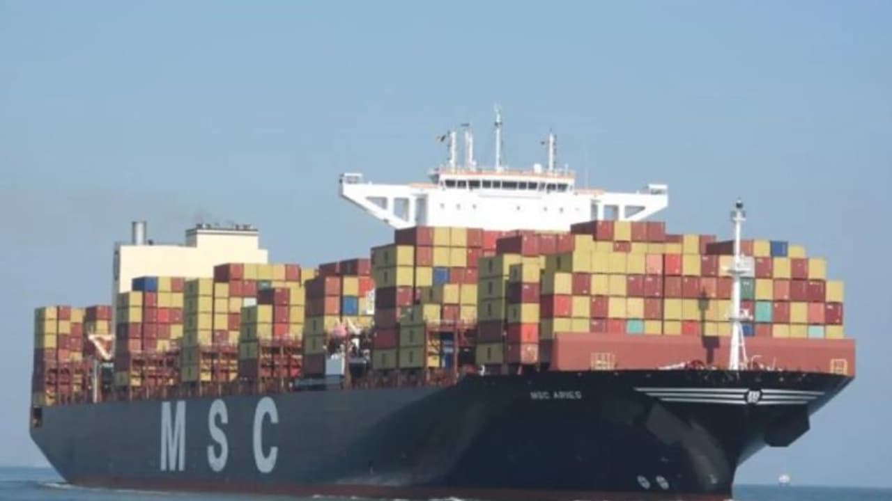 ஈரான் சிறைபிடித்த கப்பல்.. கேரள பெண் உள்பட 17 இந்தியர்கள் தவிப்பு புயலை கிளப்பும் புதிய குற்றச்சாட்டு!