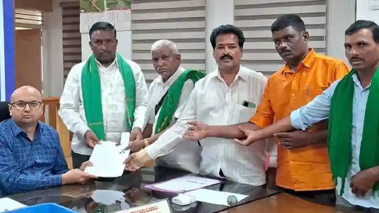 Lok Sabha Elections 2024: ಶಿವಮೊಗ್ಗ ಲೋಕಸಭಾ ಕ್ಷೇತ್ರದಲ್ಲಿ ಮತ್ತೊಬ್ಬಈಶ್ವರಪ್ಪ ಕಣಕ್ಕೆ! Lok Sabha Elections 2024: ಶಿವಮೊಗ್ಗ ಲೋಕಸಭಾ ಕ್ಷೇತ್ರದಲ್ಲಿ ಮತ್ತೊಬ್ಬಈಶ್ವರಪ್ಪ ಕಣಕ್ಕೆ!