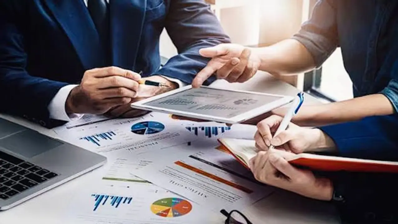 Confused about Choosing the Right Mutual Fund Here is a Simple Way to Decide