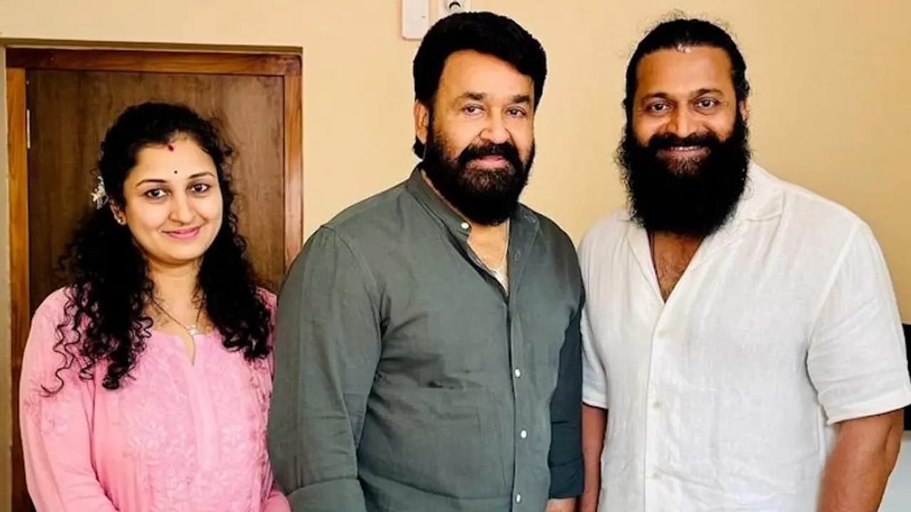 'An honour and pleasure...', Rishab Shetty meets superstar Mohanlal; see pictures 'An honour and pleasure...', Rishab Shetty meets superstar Mohanlal; see pictures