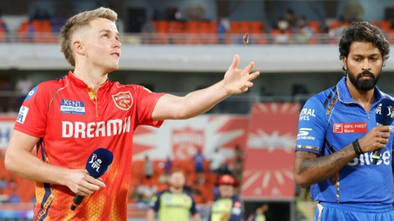 ആ പരിപാടി ഇവിടെ നടക്കില്ല! ടോസിലെ കൃത്രിമമെന്ന വാദത്തിനിടെ കോയിന് സൂം ചെയ്ത് കാണിച്ച് ഐപിഎല് ക്യാമറ വീഡിയോ ആ പരിപാടി ഇവിടെ നടക്കില്ല! ടോസിലെ കൃത്രിമമെന്ന വാദത്തിനിടെ കോയിന് സൂം ചെയ്ത് കാണിച്ച് ഐപിഎല് ക്യാമറ വീഡിയോ