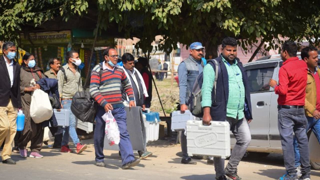 രാഷ്‌ട്രീയ പാര്‍ട്ടികള്‍ കരുതിയിരിക്കണം, പക്ഷേ വലിയ സഹായവും; ആരാണ് തെരഞ്ഞെടുപ്പ് നിരീക്ഷകര്‍, ചുമതലകള്‍?