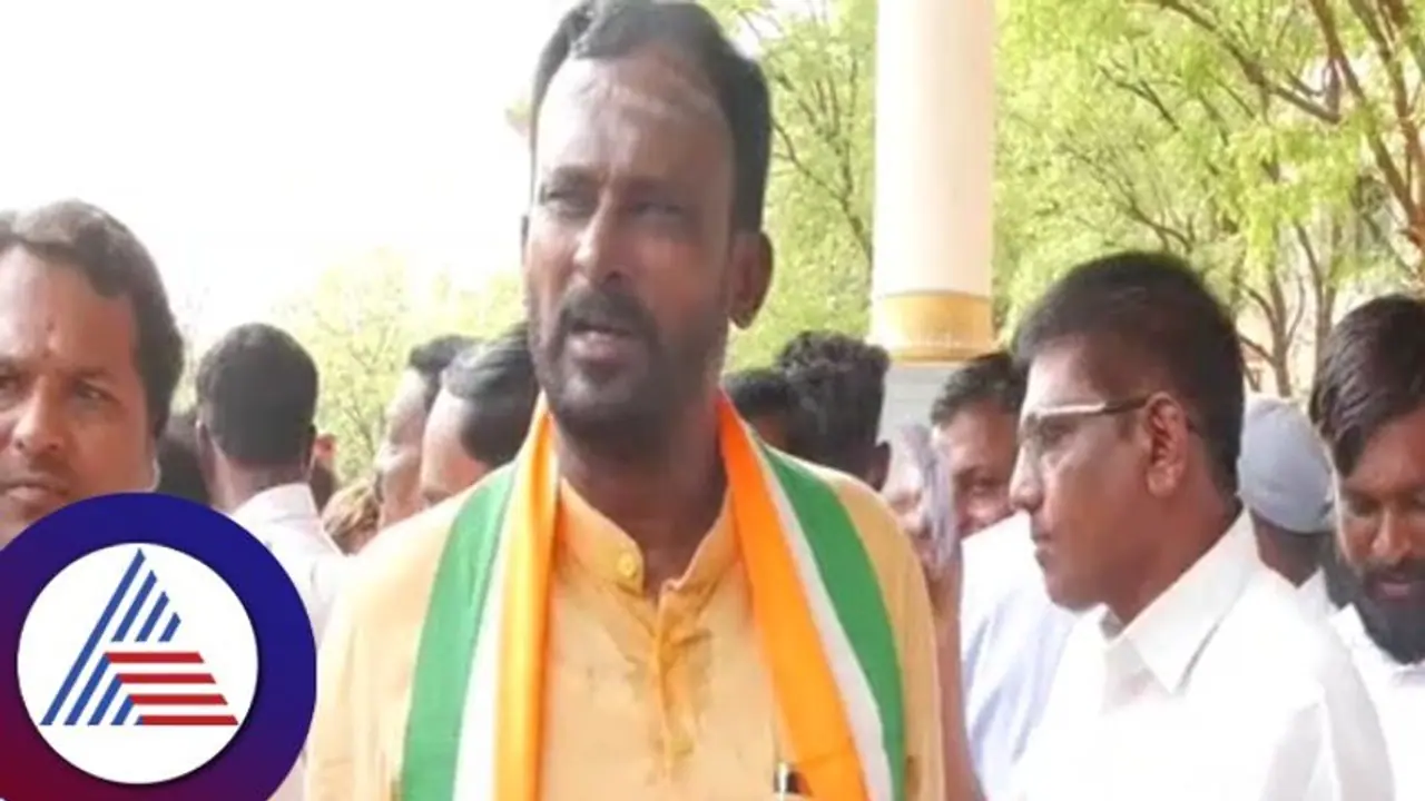 ಪಂಚಮಸಾಲಿ ಸಮಾಜದಲ್ಲಿ ಹುಟ್ಟಿದ್ದು ಇವರೊಬ್ಬರೇನಾ? ಯತ್ನಾಳ್ ವಿರುದ್ಧ ಶಾಸಕ ವಿಜಯಾನಂದ ಕಾಶೆಪ್ಪನವರ ಕಿಡಿ ಪಂಚಮಸಾಲಿ ಸಮಾಜದಲ್ಲಿ ಹುಟ್ಟಿದ್ದು ಇವರೊಬ್ಬರೇನಾ? ಯತ್ನಾಳ್ ವಿರುದ್ಧ ಶಾಸಕ ವಿಜಯಾನಂದ ಕಾಶೆಪ್ಪನವರ ಕಿಡಿ